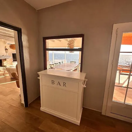 Cala D Oro Vue Piscine Et Crique Privee Villa *