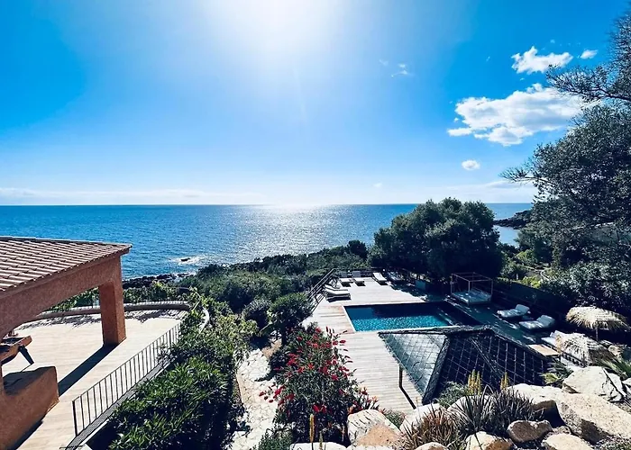 Cala D Oro Vue Piscine Et Crique Privée *